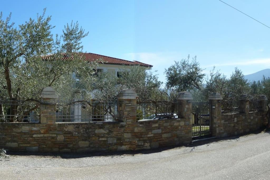 Villa Liana Sourpi Экстерьер фото