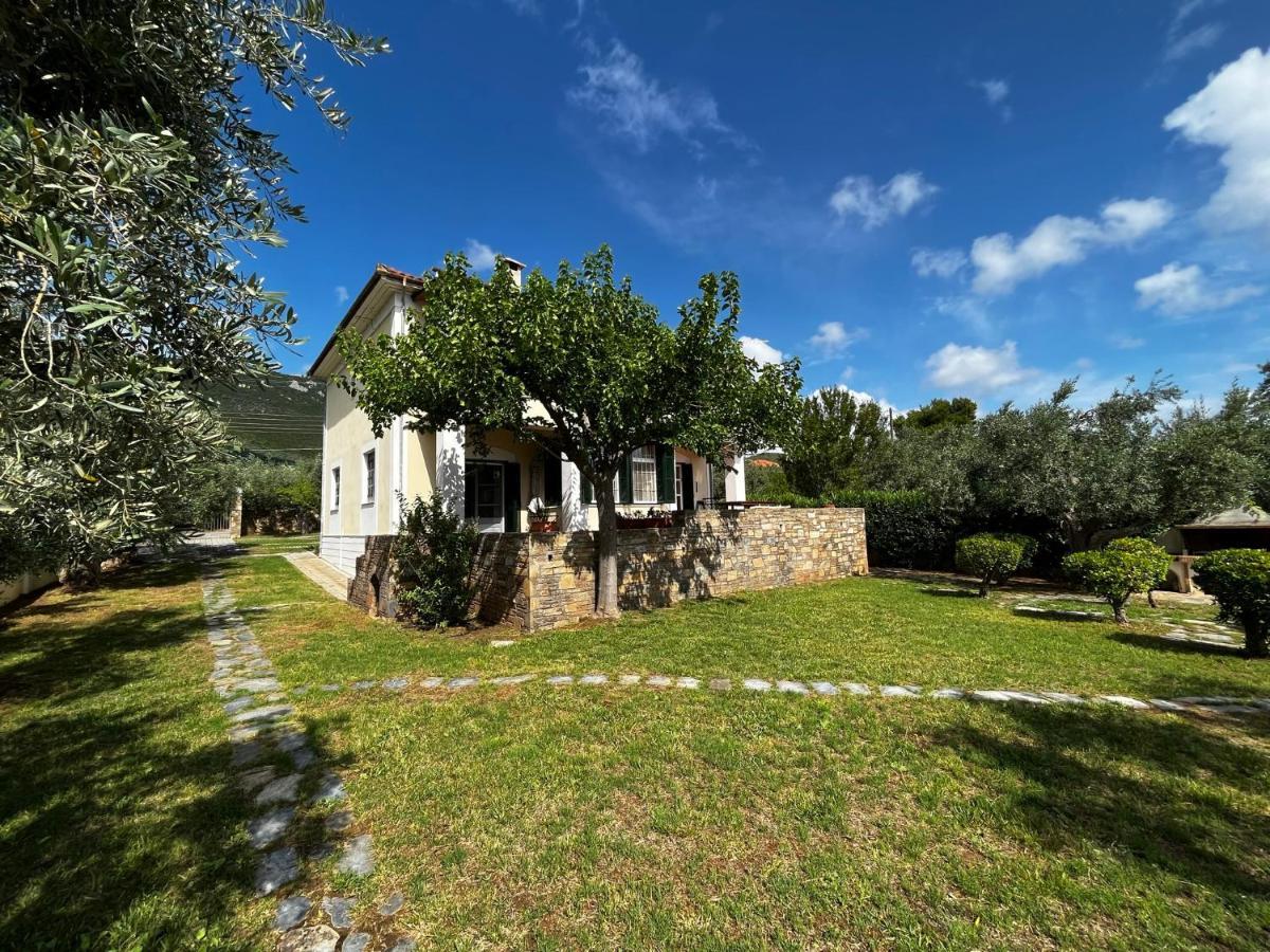 Villa Liana Sourpi Экстерьер фото