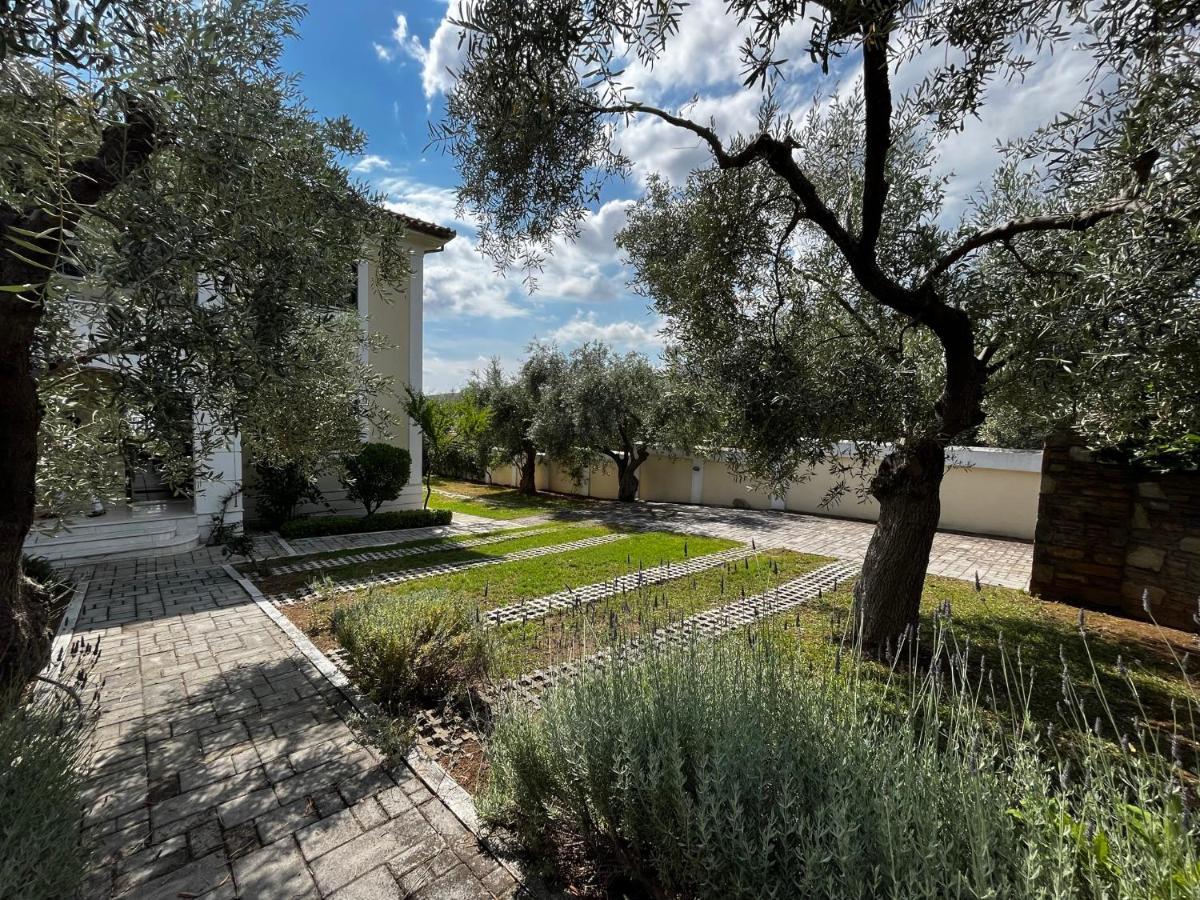 Villa Liana Sourpi Экстерьер фото