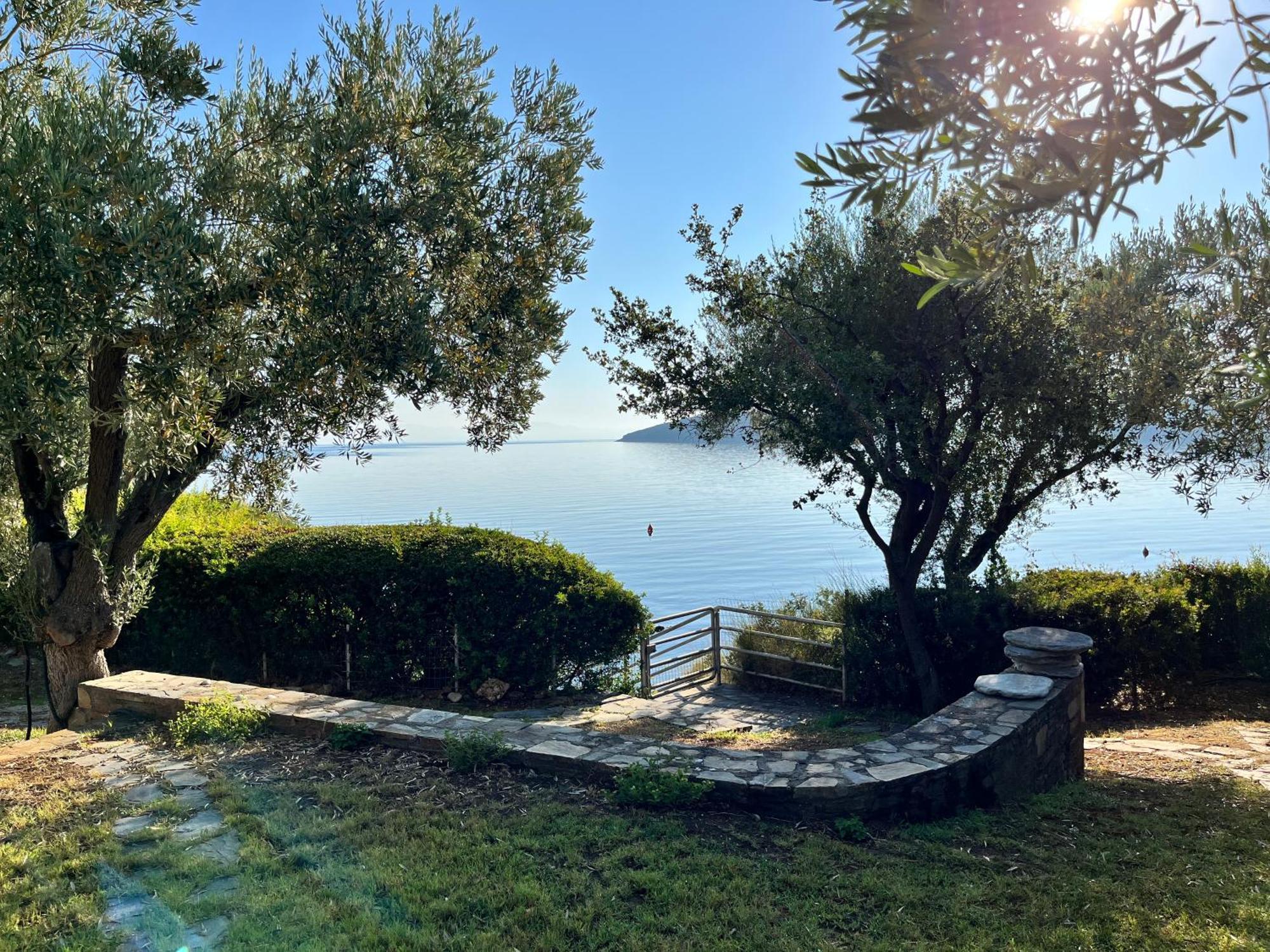 Villa Liana Sourpi Экстерьер фото